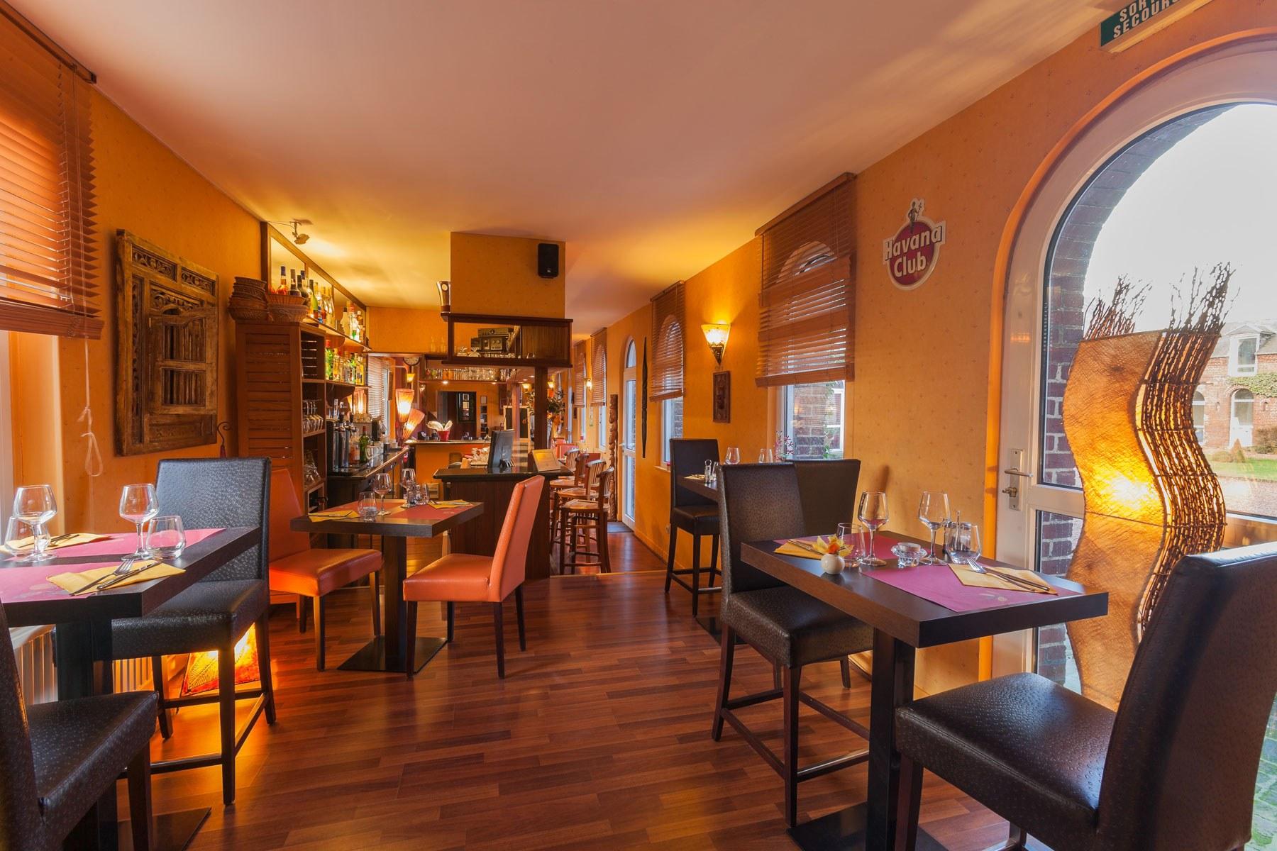The Originals City, Hotel La Cour Carree, Eu Eu (Seine-Maritime) Bagian luar foto