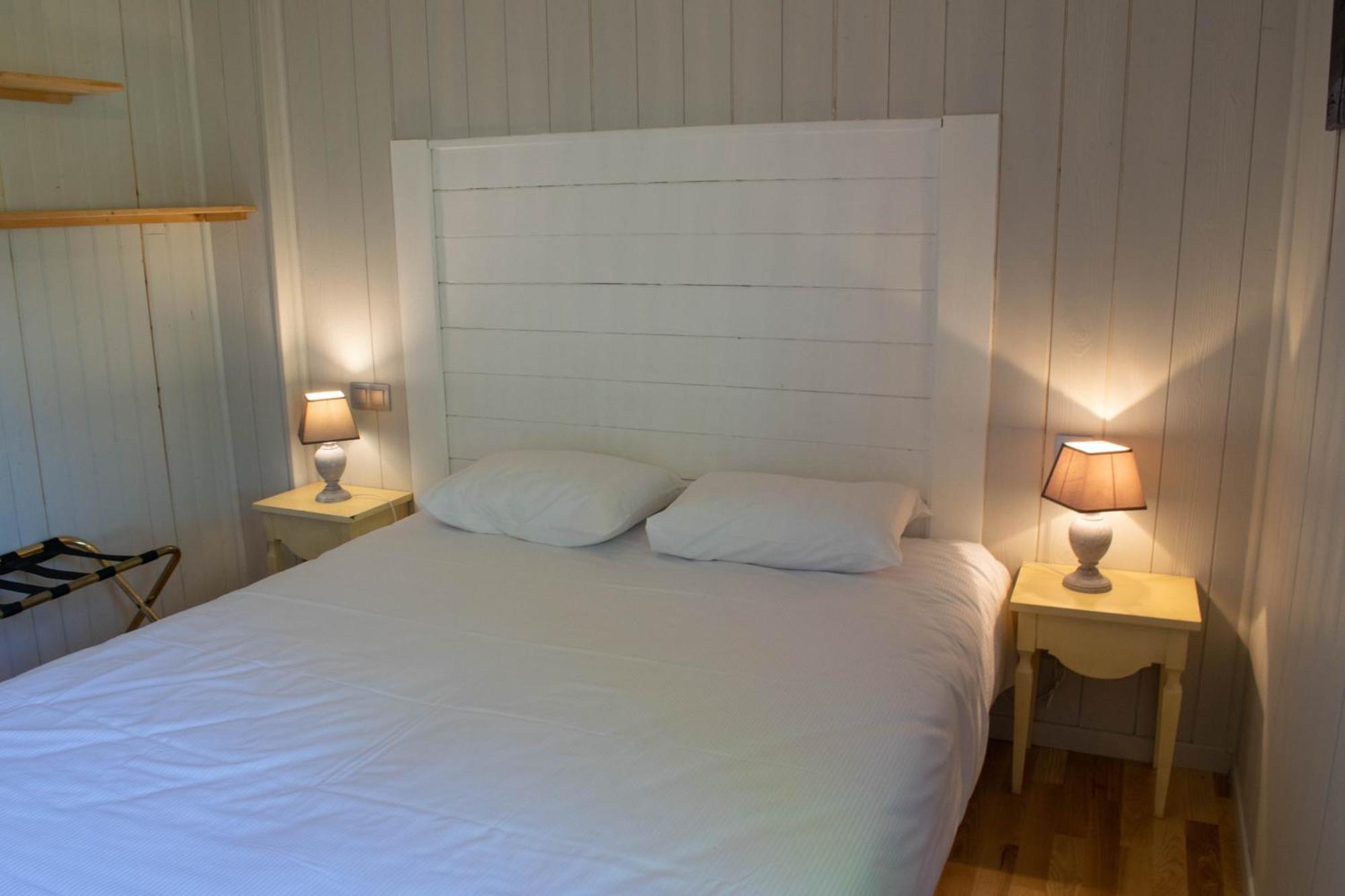The Originals City, Hotel La Cour Carree, Eu Eu (Seine-Maritime) Bagian luar foto